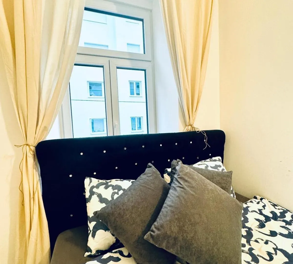 Spacious 2Br Apartment 10 Mintransport To Stadthalle Vienne